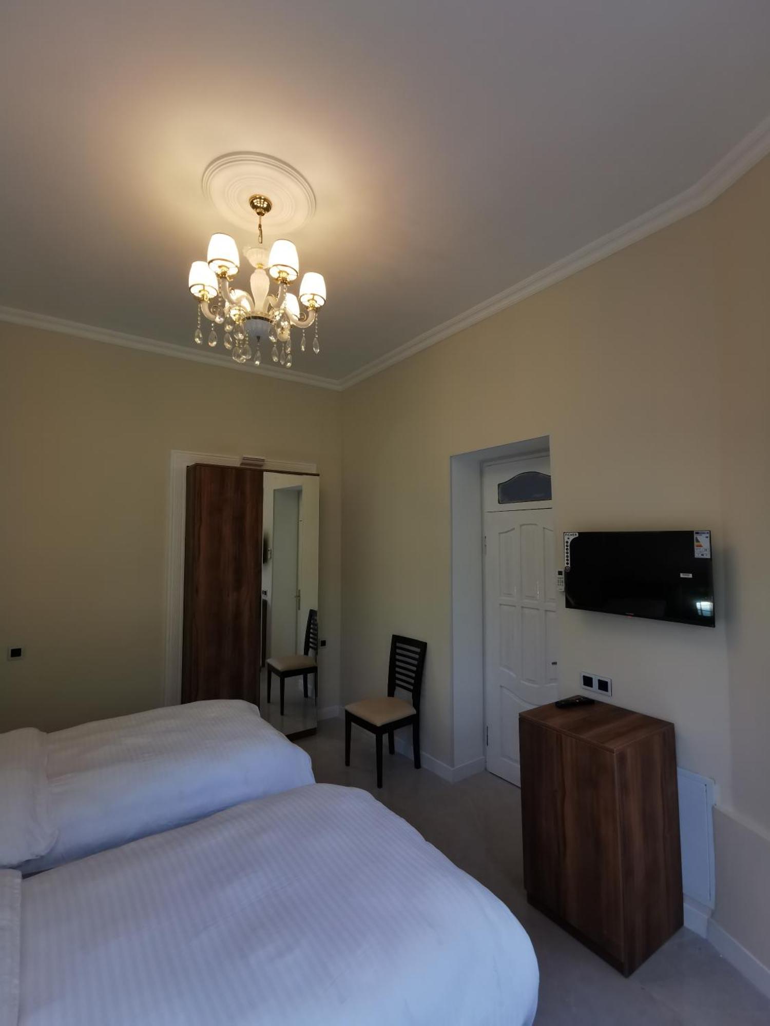 Raffles Villa With Pool Габала Екстериор снимка